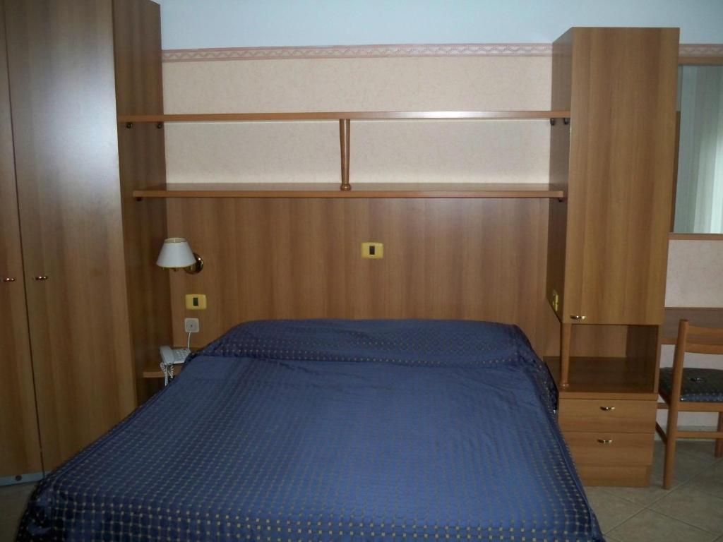Albergo Corradetti Castel Di Sangro Room photo