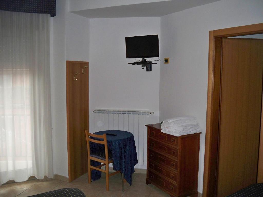 Albergo Corradetti Castel Di Sangro Room photo
